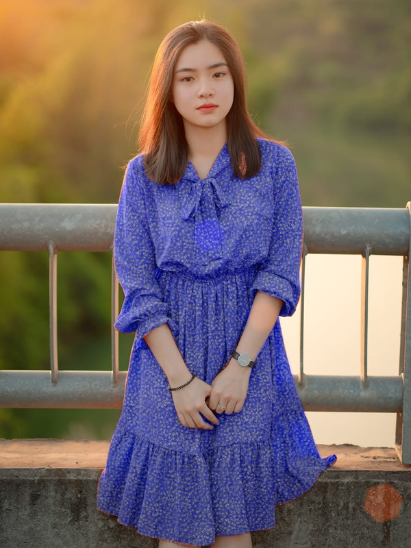 Woman in Casual Dress 4606